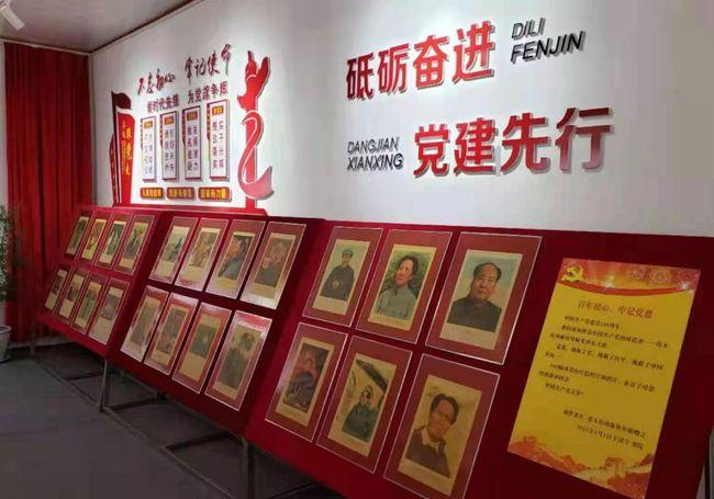 你会和朋友已分手的前对象成为朋友吗?游戏画面